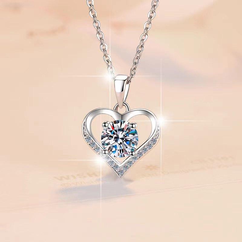 Heart Necklace, 1 Carat Synthetic Moissanite, S925 Sterling Silver – Elegant and Sparkling Gift for Any Occasion