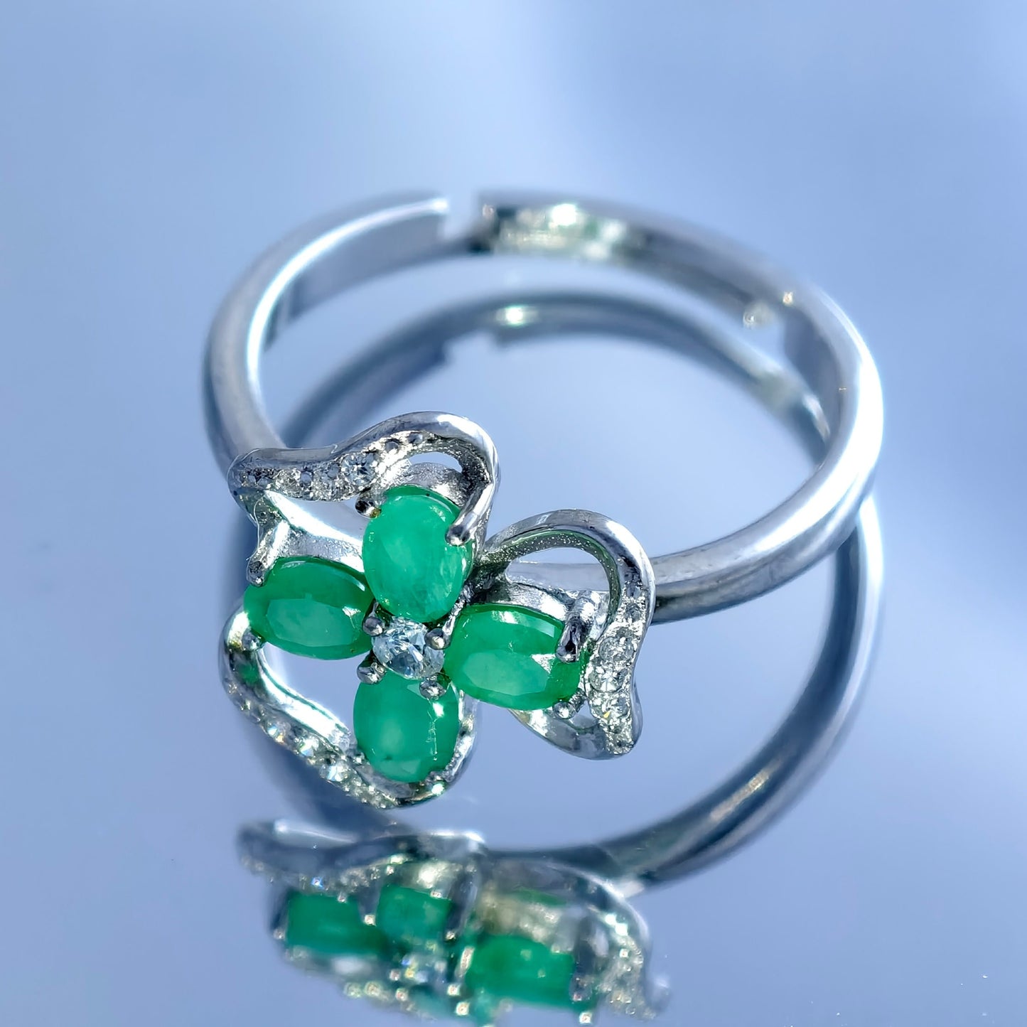 Green Flower Ring, S925 Sterling Silver, Natural Emerald Gemstones – Elegant Floral Gemstone Jewelry