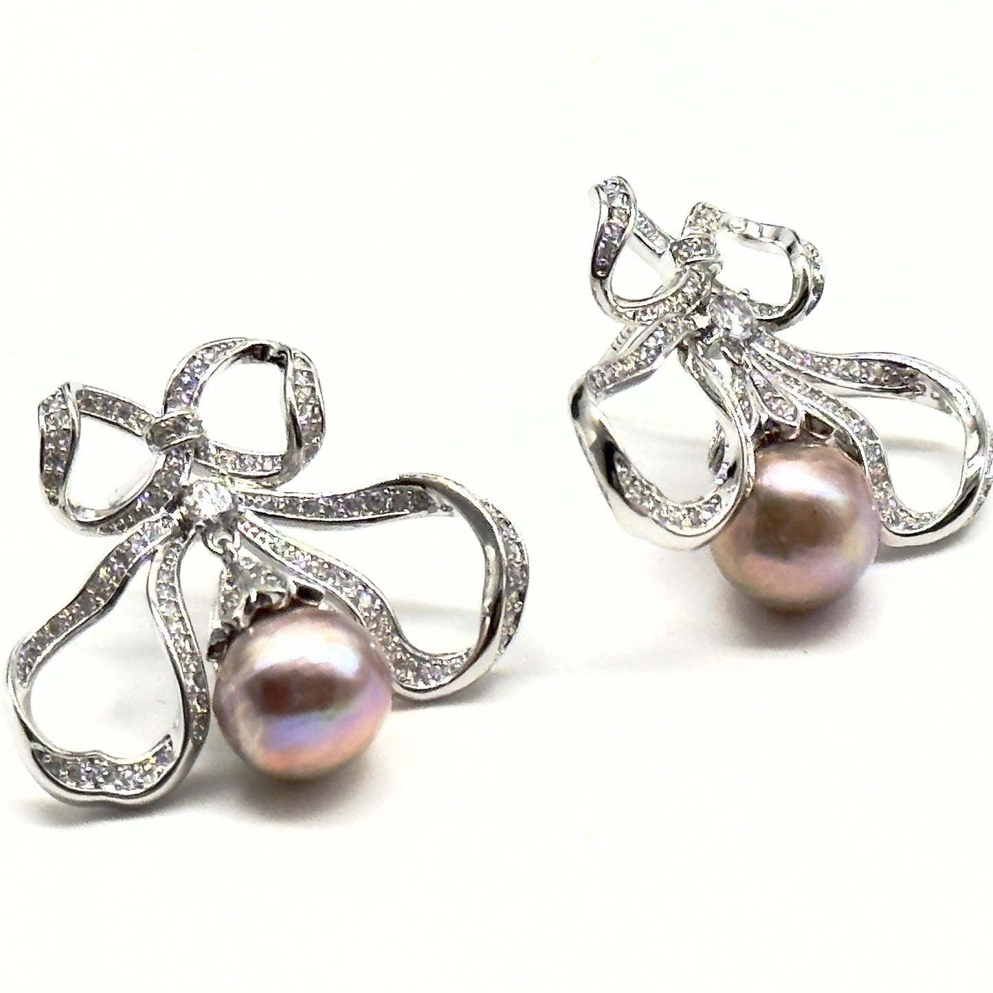 Romantic Bowtie Earrings with Pink-Purple Pearl - Ribbon Bow-Inspired, Sweet and Elegant Fashion Jewelry for Women