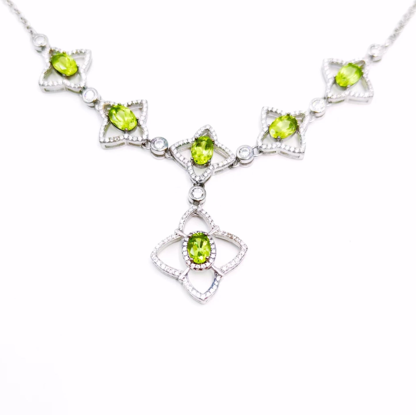 Four-Corner Rhombus Peridot Necklace, S925 Premium Natural Gemstone, Unique Geometric Gemstone Jewelry, Perfect Gift & Fashion Accessory