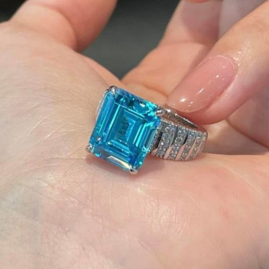 Emerald-Cut 9ct Aquamarine Ring with Synthetic Diamond Accents in S925 Sterling Silver - Perfect Engagement or Anniversary Gift