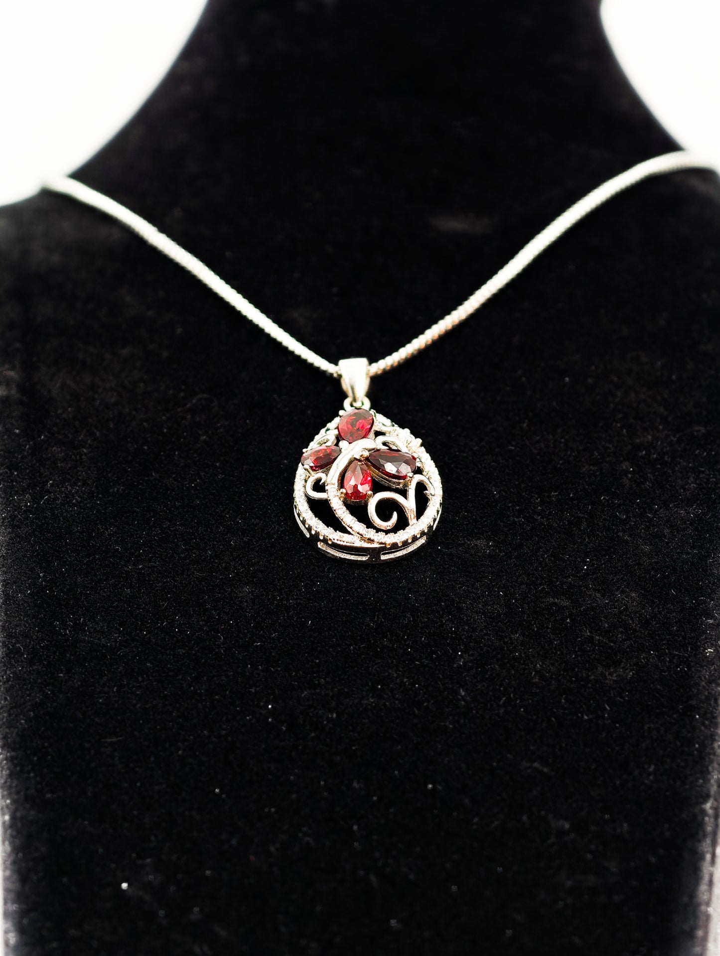 Vine-Style Garnet Pendant Necklace - S925 Sterling Silver, Premium Natural Red Gemstone Jewelry, Unique Gift for Women