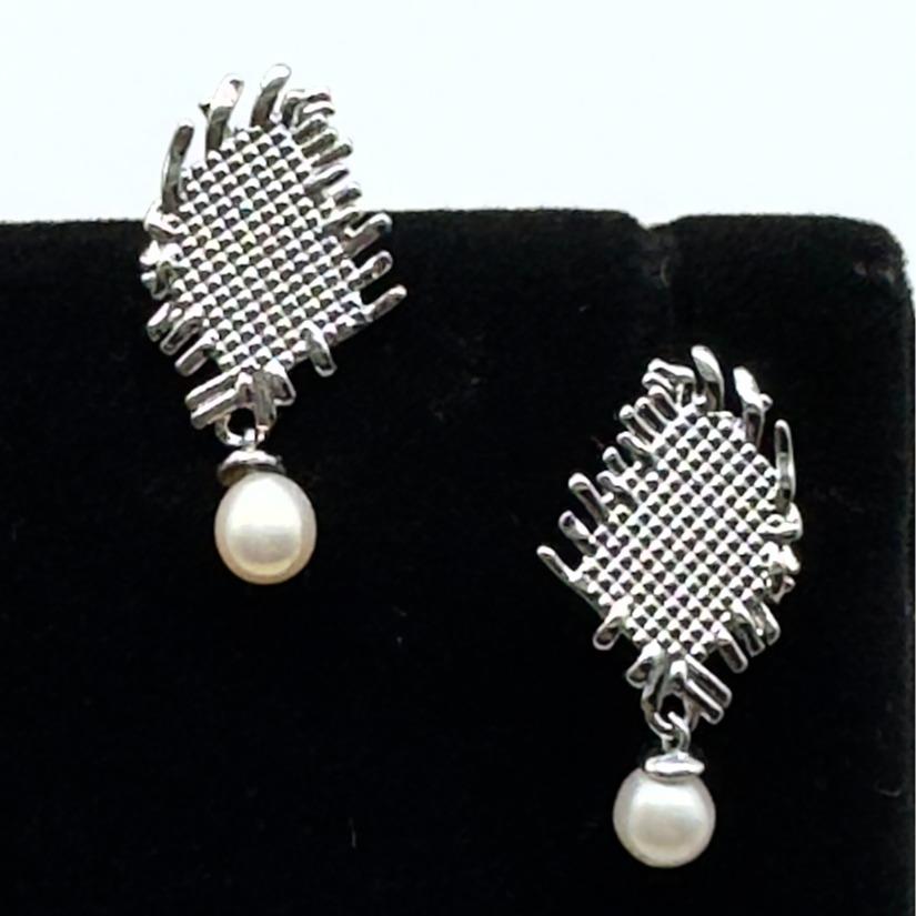 Weave Earrings with White Pearl - Gold or Silver Plated Copper, Unique Exquisite Woven Fabric Texture